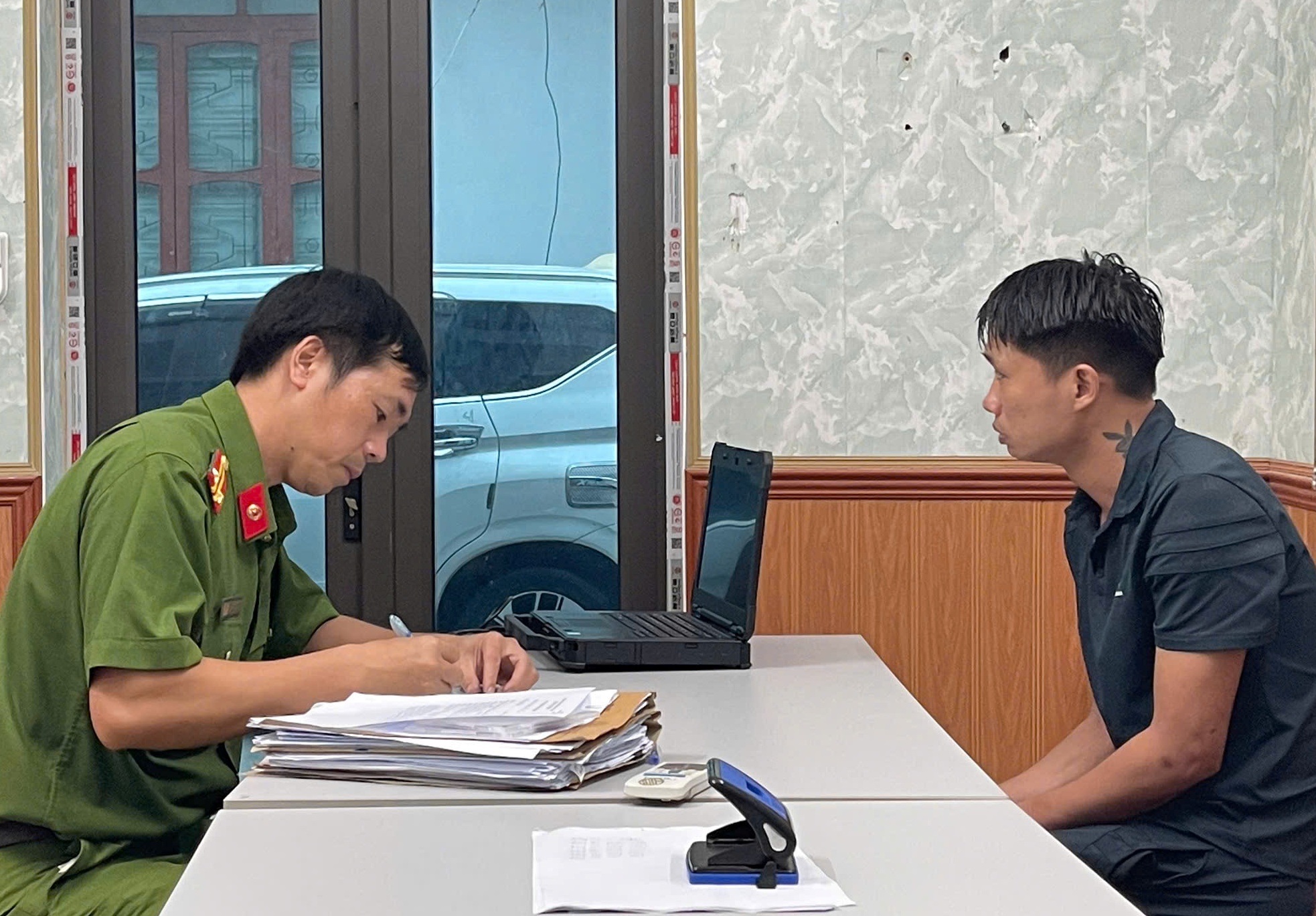 Công an phường Chu Văn An: Cảnh báo mâu thuẫn trong cuộc nhậu dẫn tới hành vi cố ý gây thương tích